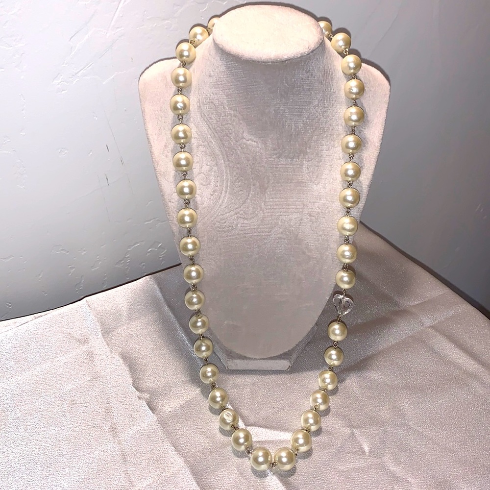 Guess Pearl And Heart Necklace